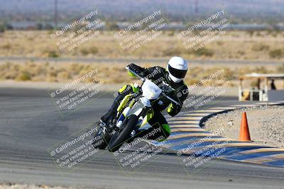 media/Jan-09-2022-SoCal Trackdays (Sun) [[2b1fec8404]]/Turn 11 (935am)/